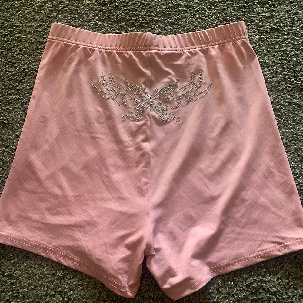 romwe pink butterfly biker shorts! cute and comfy. never worn brand new!